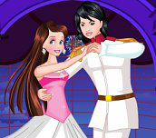 Prince And Princess Dancing Dressup